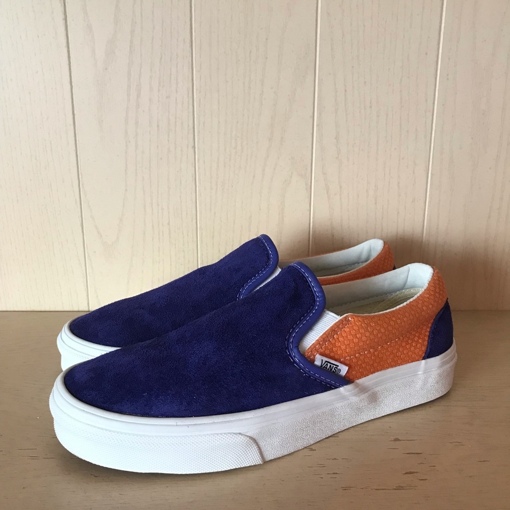 Women’s Size 8 Men’s Size 6.5 Vans Slip-On Shoes